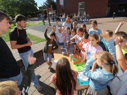 Baumpflanzaktion Hagelkreuzschule Lüttingen 0926
